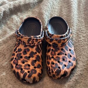 Women’s cheetah print crocs size 10